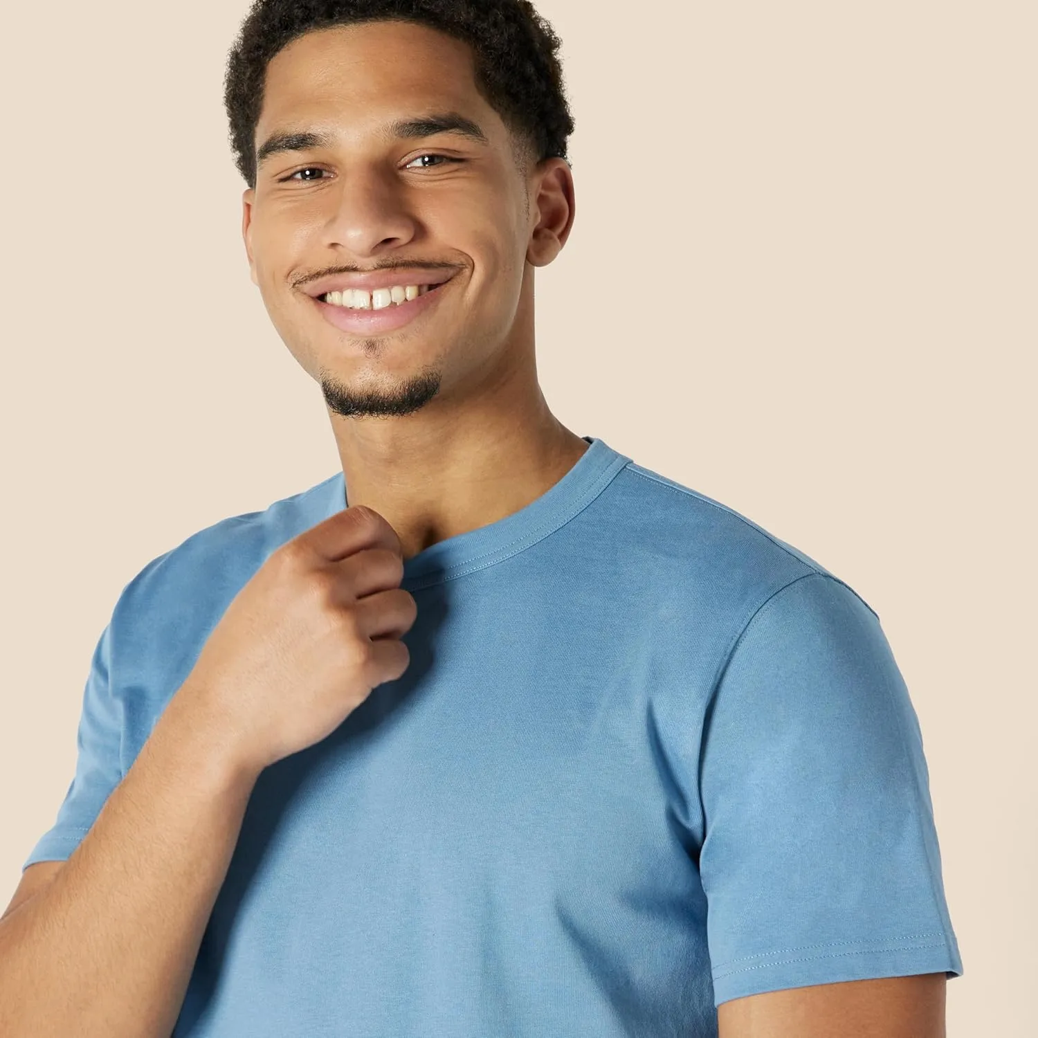 Amazon Essentials Men's Relaxed-Fit Heavyweight Cotton T-Shirt